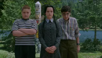 Backdrop to the movie "Addams Family Values" #805110
