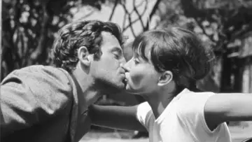 Backdrop to the movie "Pierrot le Fou" #861645