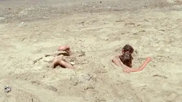 Backdrop to the movie "Pierrot le Fou" #861727