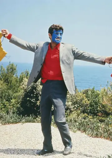 Poster to the movie "Pierrot le Fou" #861776