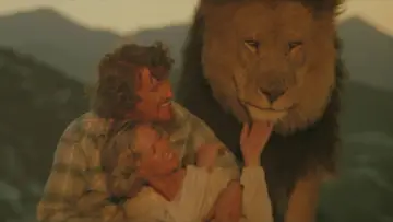 Backdrop to the movie "Roar" #432242