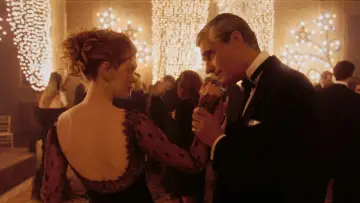 Backdrop to the movie "Eyes Wide Shut" #545456