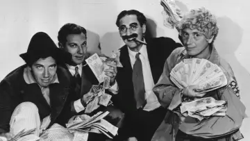 Backdrop to the movie "Duck Soup" #988612