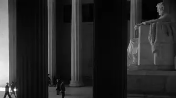 Backdrop to the movie "Mr. Smith Goes to Washington" #983692