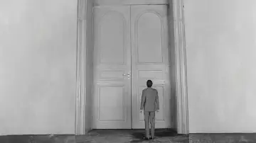 Backdrop to the movie "The Trial" #902730