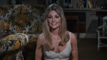 Backdrop to the movie "Valley of the Dolls" #1532557