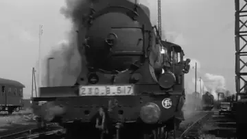 Backdrop to the movie "The Train" #1010435
