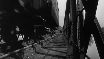 Backdrop to the movie "The Train" #1010438