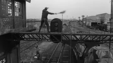 Backdrop to the movie "The Train" #1010440