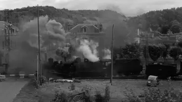 Backdrop to the movie "The Train" #1010446