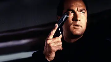Backdrop to the movie "Under Siege 2: Dark Territory" #325213