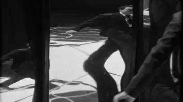 Backdrop to the movie "The Lady from Shanghai" #817902
