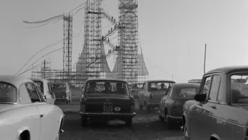 Backdrop to the movie "8½" #634884