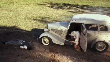 Backdrop to the movie "Bonnie and Clyde" #729529