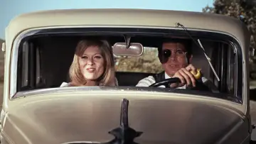 Backdrop to the movie "Bonnie and Clyde" #729531