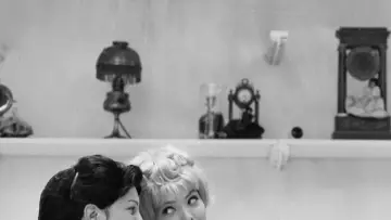Backdrop to the movie "Cléo from 5 to 7" #941787