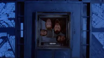 Backdrop to the movie "Cube" #695056