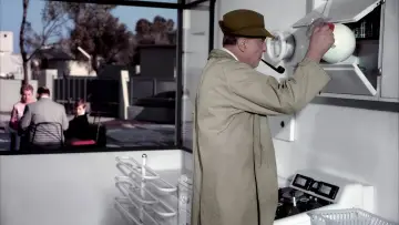 Backdrop to the movie "Mon Oncle" #926130