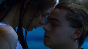 Backdrop to the movie "Romeo + Juliet" #262455