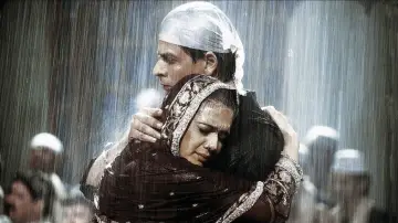 Backdrop to the movie "Veer-Zaara" #847440