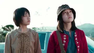 Backdrop to the movie "A Tale of Two Sisters" #810946