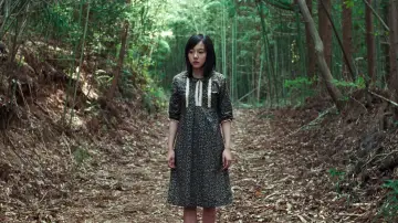 Backdrop to the movie "A Tale of Two Sisters" #810977