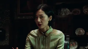 Backdrop to the movie "A Tale of Two Sisters" #810978