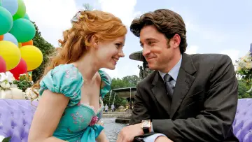 Backdrop to the movie "Enchanted" #684267