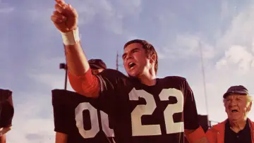 Backdrop to the movie "The Longest Yard" #396135