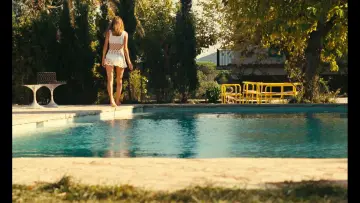 Backdrop to the movie "The Swimming Pool" #904116