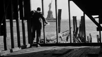 Backdrop to the movie "The World, the Flesh and the Devil" #1144252