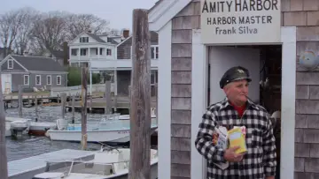 Backdrop to the movie "Jaws" #768216