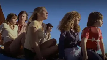 Backdrop to the movie "Jaws 2" #1199697