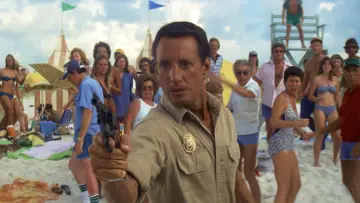 Backdrop to the movie "Jaws 2" #789975