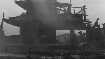 Backdrop to the movie "Rashomon" #702001