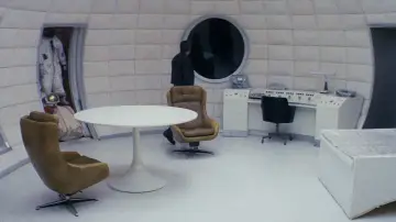 Backdrop to the movie "Solaris" #731575