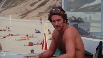 Backdrop to the movie "Lifeguard" #667343