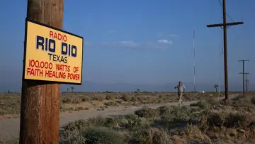 Backdrop to the movie "Beneath the Valley of the Ultra-Vixens" #1087745