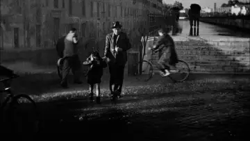 Backdrop to the movie "Bicycle Thieves" #1180259