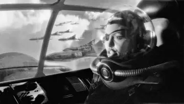 Backdrop to the movie "Sky Captain and the World of Tomorrow" #895570