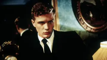 Backdrop to the movie "Gosford Park" #258643