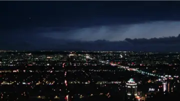 Backdrop to the movie "Kiss Kiss Bang Bang" #700654