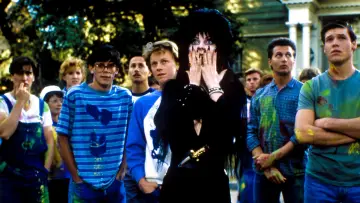 Backdrop to the movie "Elvira, Mistress of the Dark" #278294