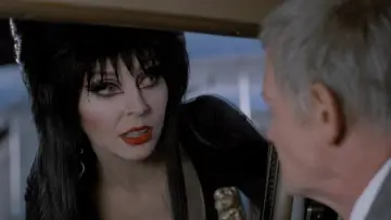 Backdrop to the movie "Elvira, Mistress of the Dark" #808393