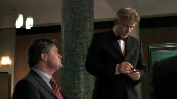 Backdrop to the movie "Waiter" #1132266