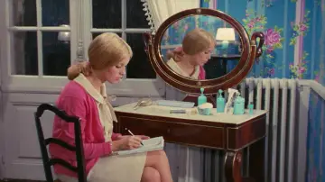 Backdrop to the movie "The Umbrellas of Cherbourg" #950580