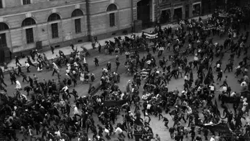 Backdrop to the movie "Battleship Potemkin" #841926