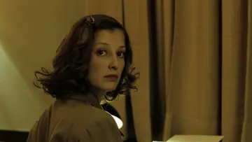 Backdrop to the movie "Downfall" #1578602