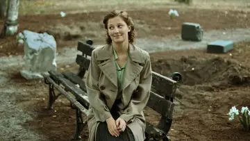 Backdrop to the movie "Downfall" #1578609