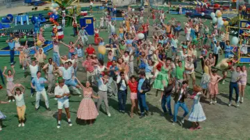 Backdrop to the movie "Grease" #583206